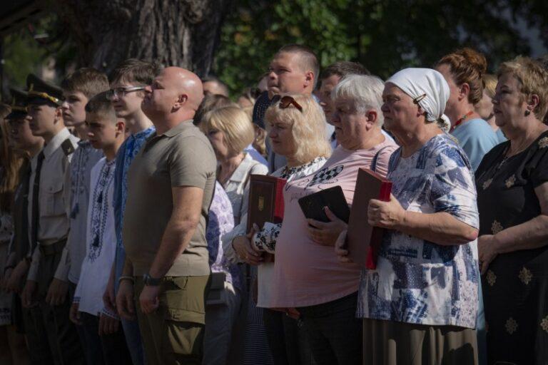 На День Державності двох жителів Запоріжжя президент нагородив орденом “За заслуги” III ступеня