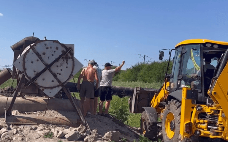 В Кушугуме восстанавливают насосную станцию (ФОТО)