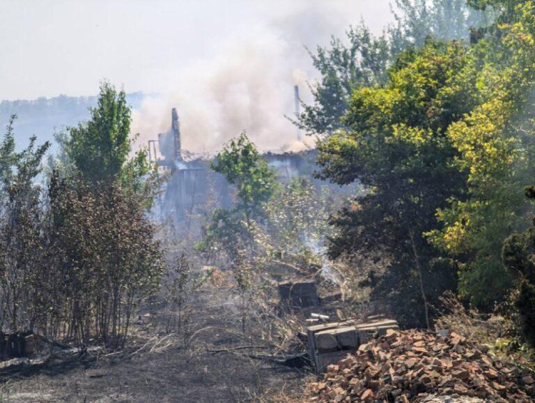 Троє рятувальників постраждали внаслідок російської атаки на Запоріжжя