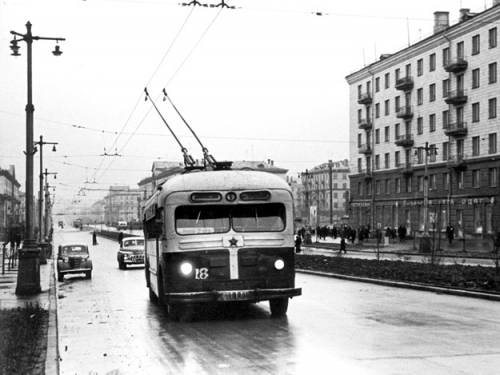 poyavilis-foto-pervogo-zaporozhskogo-trollejbusa видео