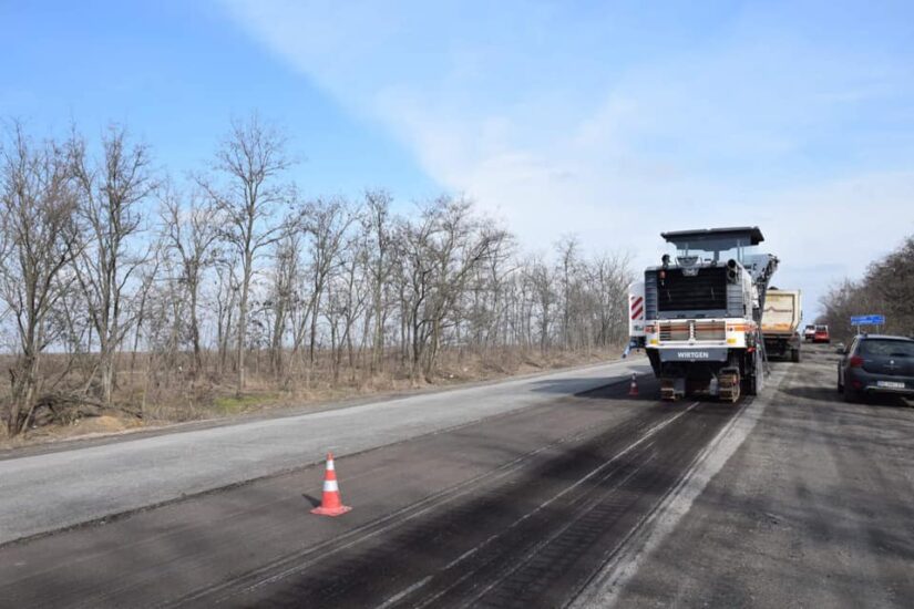 v-zaporozhskoj-oblasti-nachali-remont-trassy-vasilevka-berdyansk