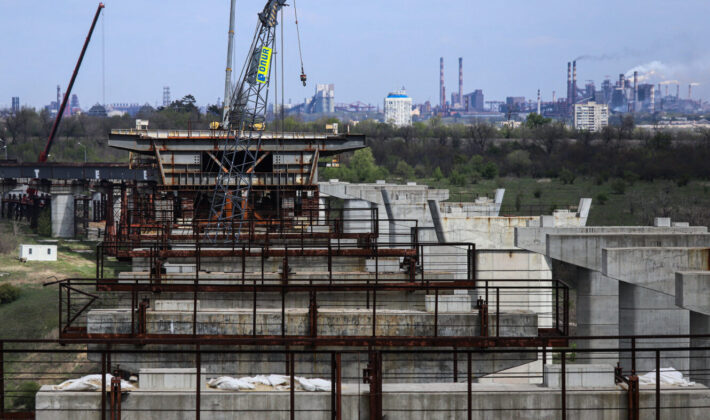 V Zaporozh'ye vozobnovilas' stroyka na novykh mostakh, - FOTOREPORTAZH