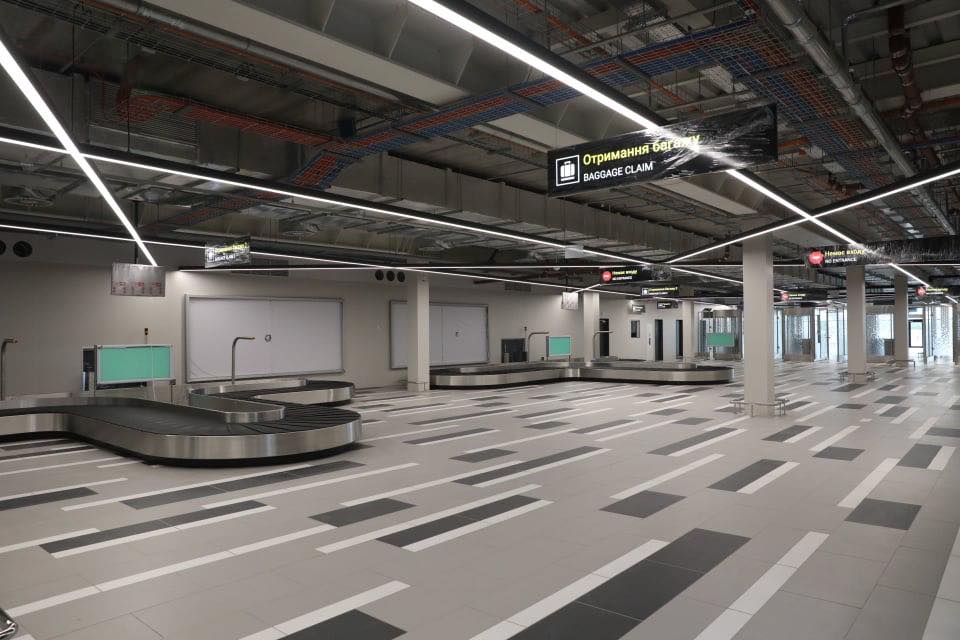 aeroport Zaporozh'ye novyy terminal OZH