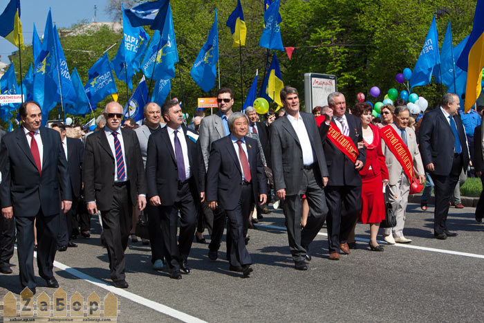 Pervoye maya v Zaporozh'ye: kak vyglyadel pervomayskiy parad 25 let nazad (FOTO)