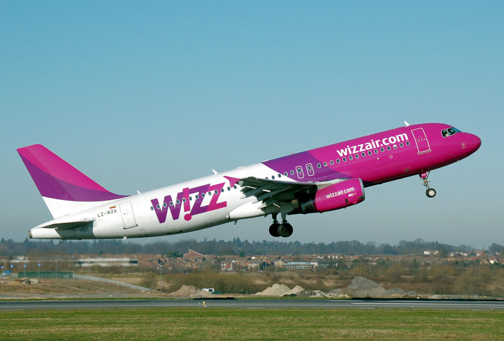 Лоукостер Wizz Air, который летает из Запорожья, повысит цены