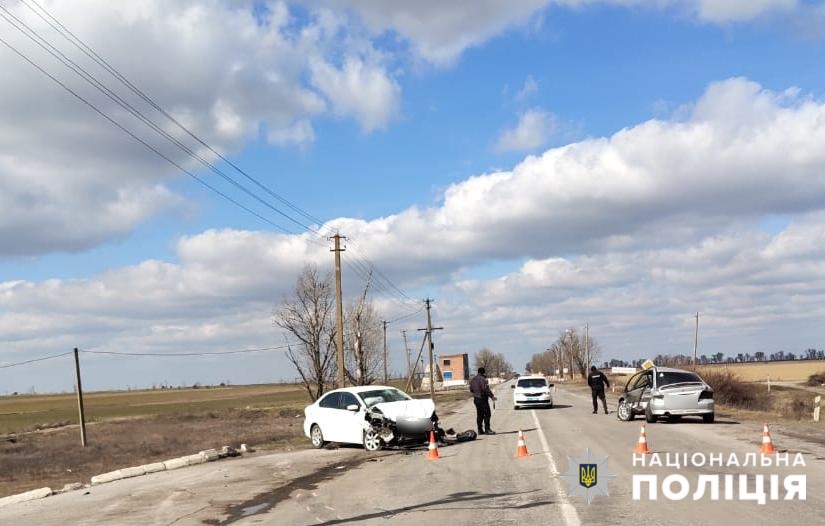 ДТП в Запорожской области: 20-летнего водителя госпитализировали