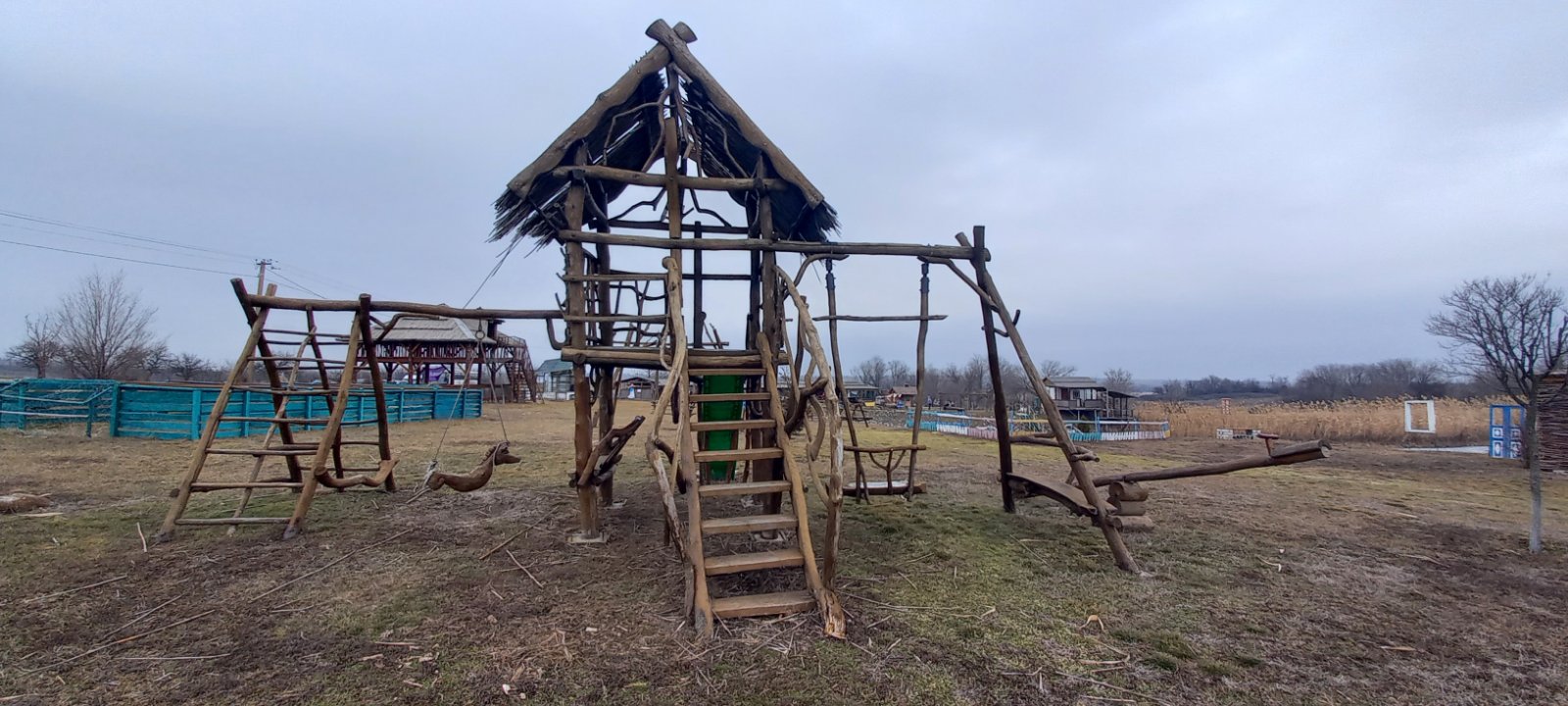 Дитячий майданчик садиба Дивосвіт