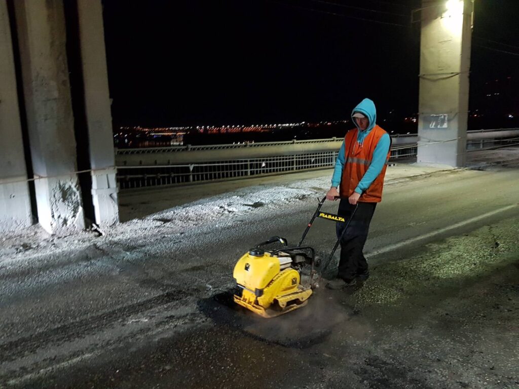 Запоріжжя мости дороги асфальт комунальники ремонт