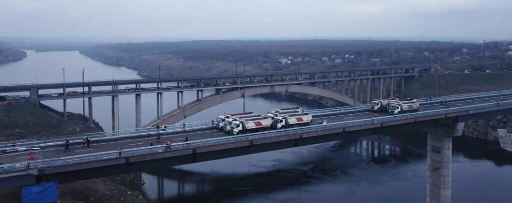 Запоріжжя балковий міст Дніпро будівництво