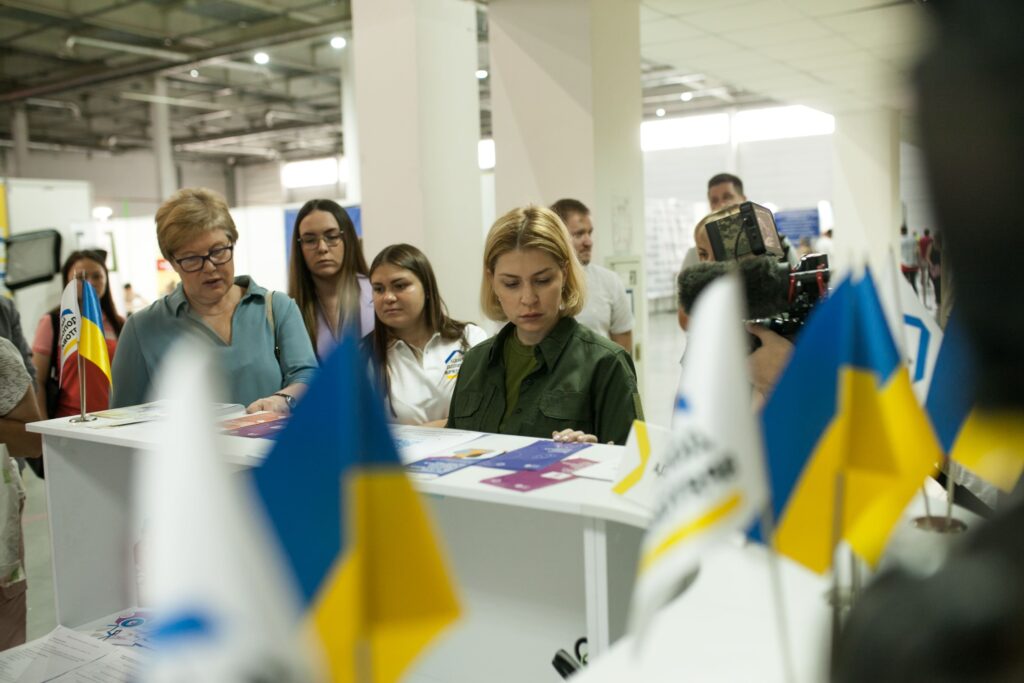 Публічне відкриття Центру допомоги врятованим, Запоріжжя. Фотографиня Марина Владімірова