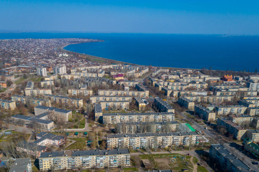 Жителей Никополя призывают эвакуироваться из-за обстрелов со стороны Энергодара