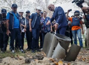 “Ракети змінюють траєкторію польоту”: росіяни звинуватили ЗСУ в обстрілах ЗАЕС (ВІДЕО)