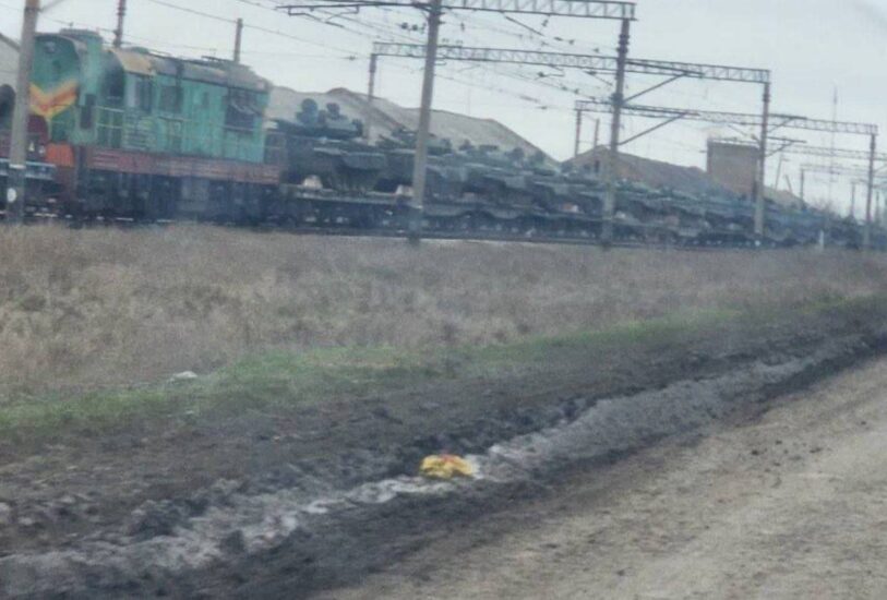 Оккупантам запретили свозить военную технику в Мелитополь по железной дороге, - СМИ