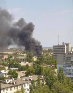 У Бердянську спалахнув завод, який використовували окупанти: подробиці (ФОТО)