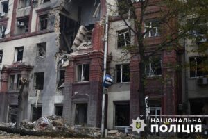 У Запоріжжі закінчили шукати людей у будинку після нічного ракетного удару 18 жовтня: подробиці