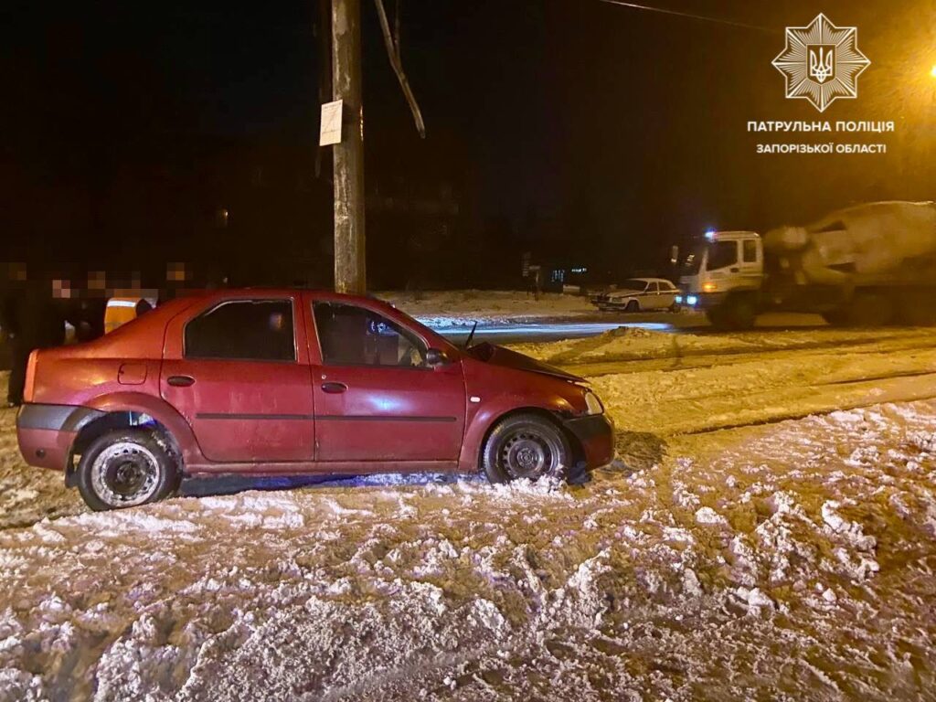 У Запоріжжі сп'янілий водій потрапив у ДТП