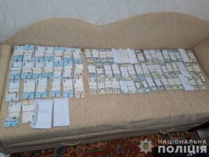 Заработал 1,2 млн долларов: в Запорожье работника МСЭК уличили в коррупции (ФОТО)