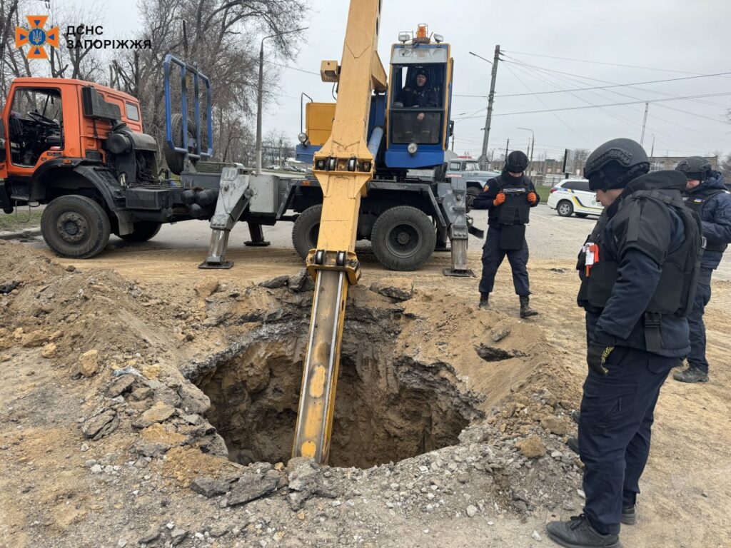 У Запоріжжі знищили залишок російської ракети після російської атаки (ФОТО)