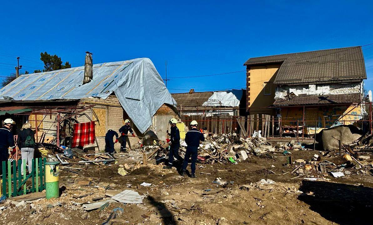 Приватний сектор Запоріжжя відновлюють після російських атак (ФОТО)