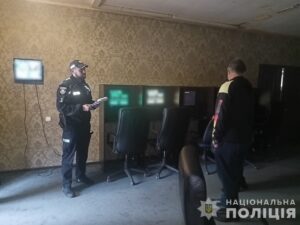 Два гральних заклади закрили у Запоріжжі: ігротека працювала під видом салону