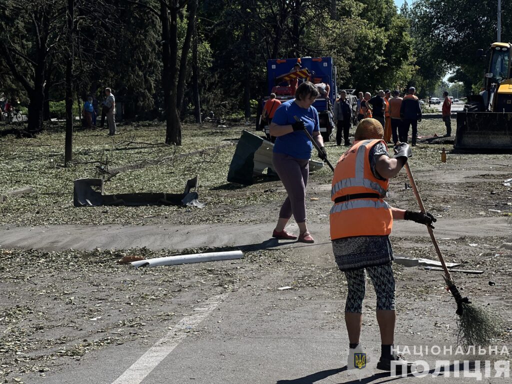 Вільнянськ після ракетного обстрілу