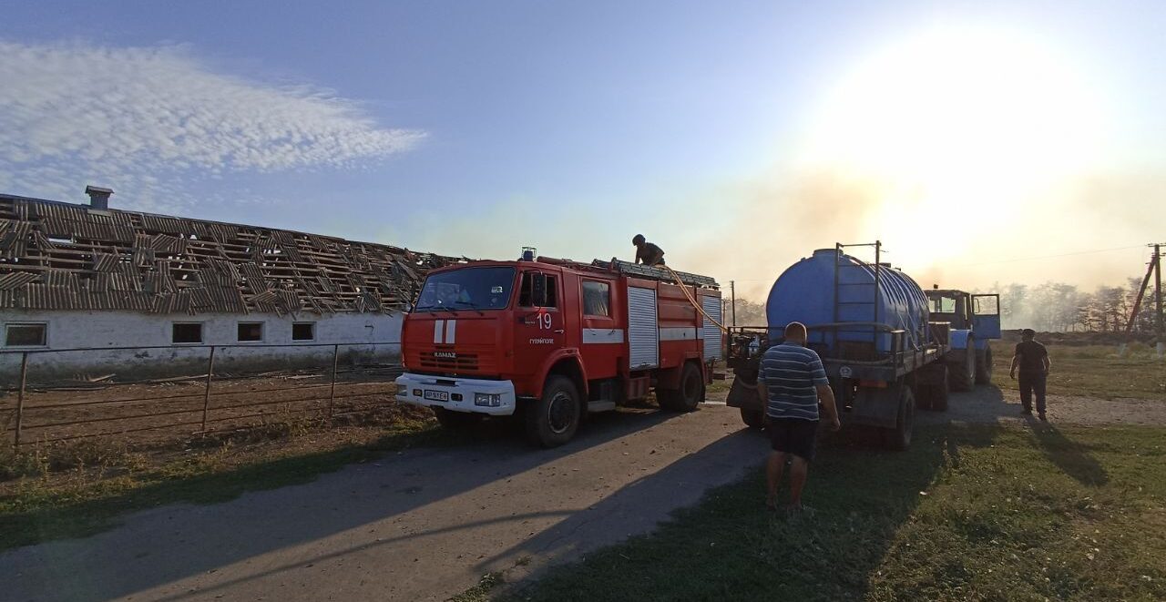 У ДСНС Запоріжжя показали наслідки обстрілу Гуляйпільщини, де вчора загинули люди (ФОТО)