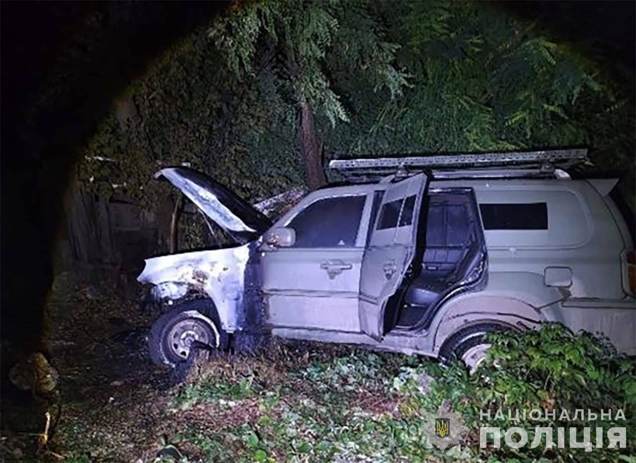 У Запоріжжі підпалили авто військовослужбовця