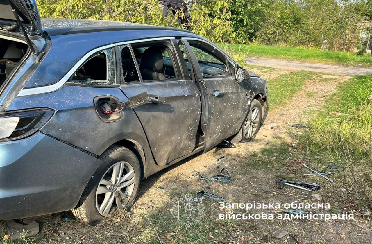 Росіяни вдарили по цивільному авто у Запорізькій області