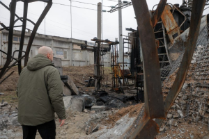 Денис Шмигаль у Запоріжжі: візит на місця обстрілу та відбудований ЦНАП (ФОТО)