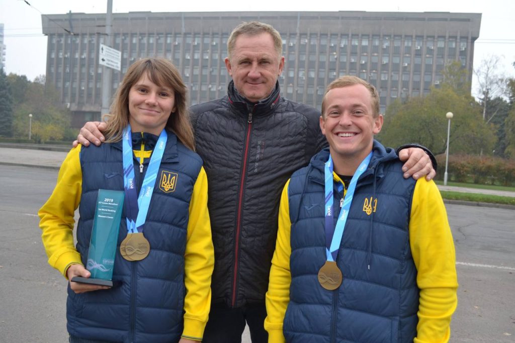 Президент України Володимир Зеленський нагородив почесним званням Заслужений працівник фізкультури та спорту України жителя Енергодара Сергія Снежка.