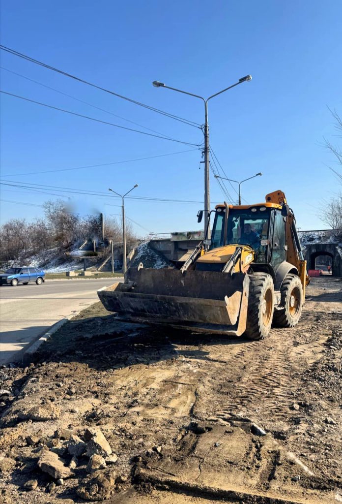 У Запоріжжі облаштовують пішохідну зону для людей з інвалідністю