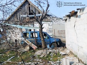 Россияне снова атаковали Запорожье: в городе прогремели взрывы